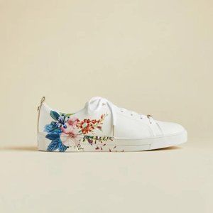 Ted Baker London Jaama white floral sneakers
